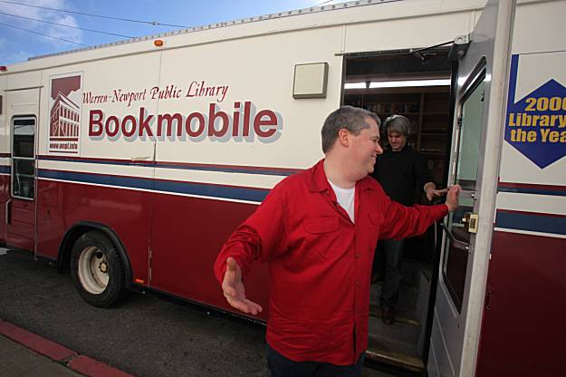 dd-bookmobile16__0501128690.jpg