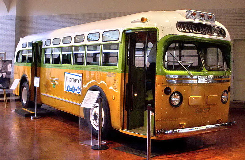 800px-rosa_parks_bus.jpg