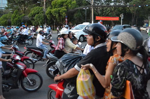 heather_box_-_traffic_vietnam.jpg