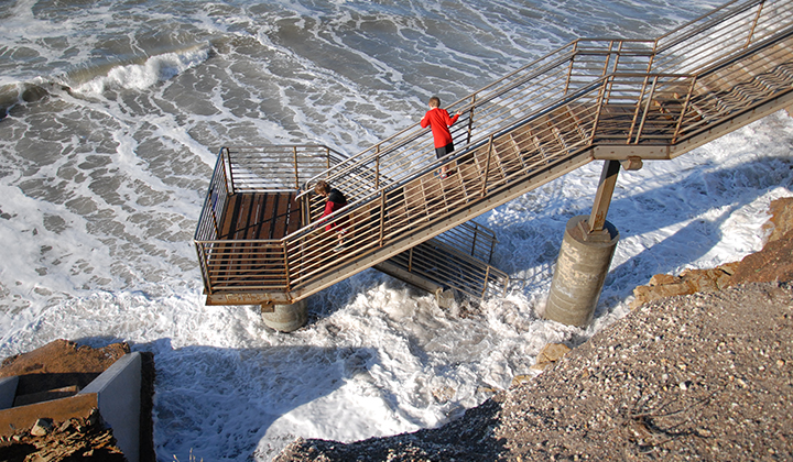 Sea level rise image from the King Tides Project by HPapendick via Flickr (CC BY 2.0)